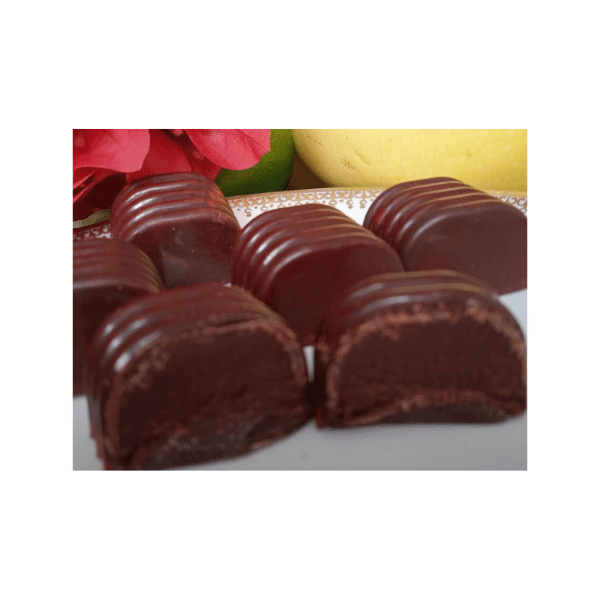 Bombones diversos sabores con fruta y licor